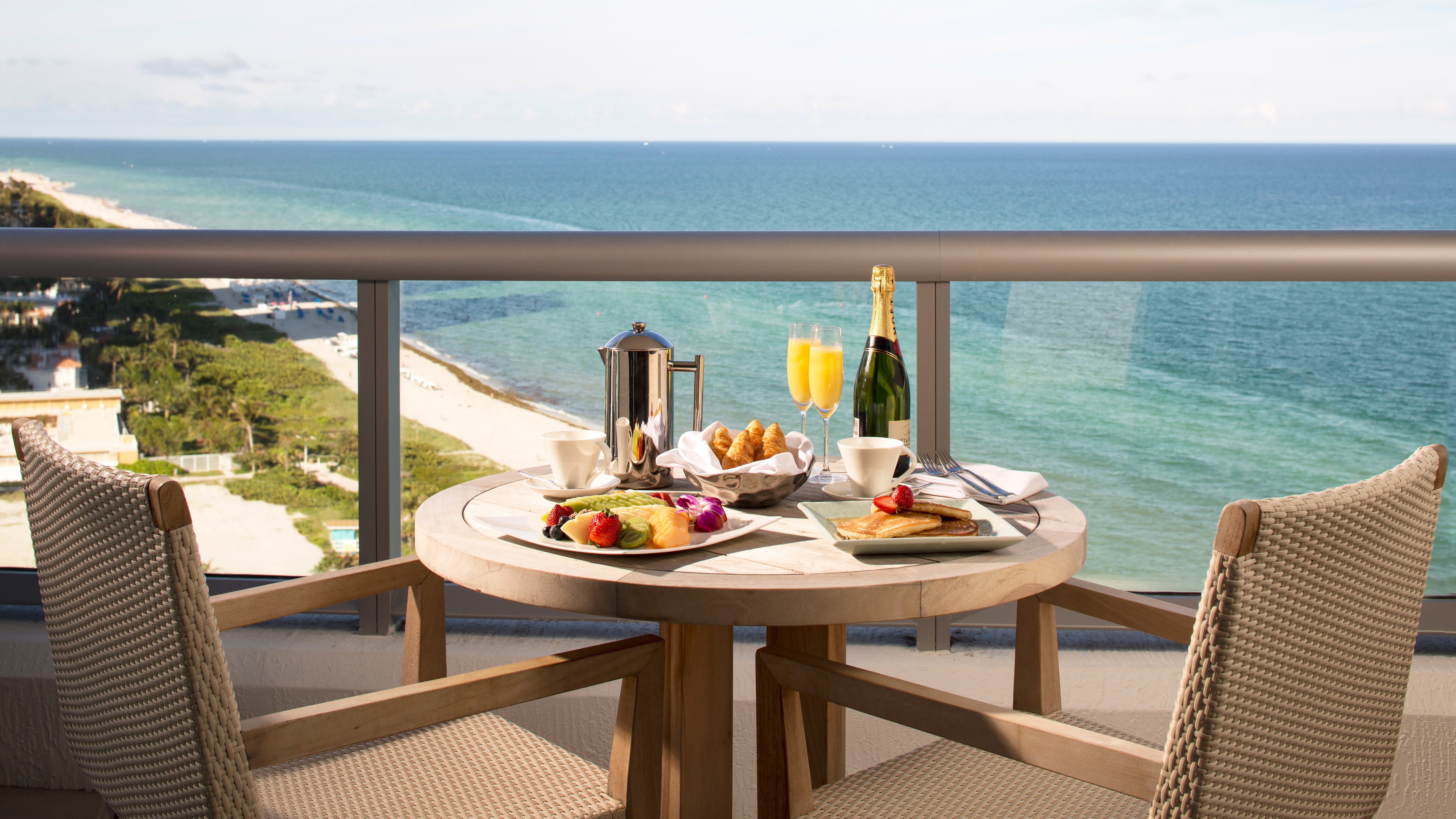 Eden Roc Hotel Guest Room Balcony