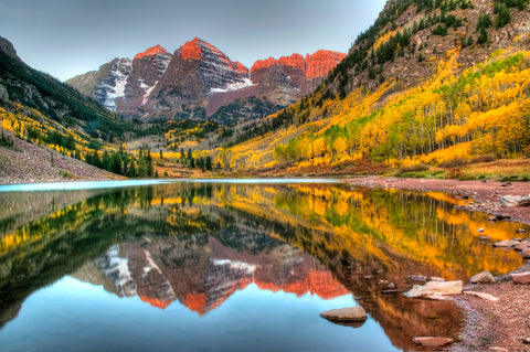 The Maroon Bells in autumn in Aspen, Colorado.